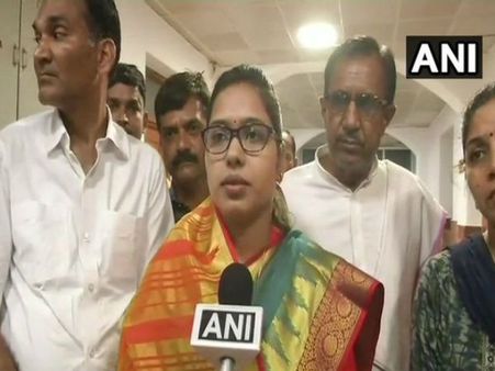 ಬಿಜೆಪಿ ಶಾಸಕಿ ಬಂದು ಹೋದ ದೇವಸ್ಥಾನ ಗಂಗಾಜಲದಿಂದ ಶುದ್ಧೀಕರಣ