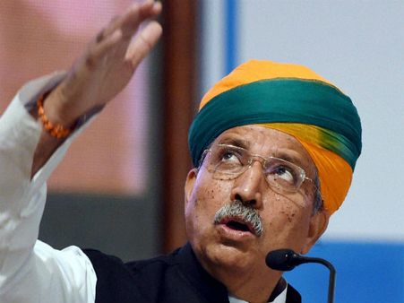 ಮೋದಿ ಜನಪ್ರಿಯತೆ ಹೆಚ್ಚಿದಷ್ಟೂ ಗುಂಪು ಹತ್ಯೆ ಹೆಚ್ಚಳ: ಮೇಘ್ವಾಲ್ ವಿವಾದ