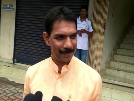 ರಮಾನಾಥ್ ರೈ ಎಲ್ಲಾ ವಿಚಾರ ಕರಗತ ಮಾಡಿಕೊಂಡಿರುವ ಸರ್ವಜ್ಞ: ನಳಿನ್ ವ್ಯಂಗ್ಯ