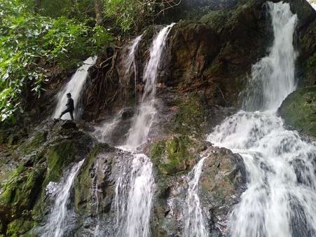 ಹಸಿರು ಸಿರಿಯ ನಡುವೆ ಕಂಗೊಳಿಸುತ್ತಿದೆ ಅಡ್ಯಾರ್ ಜಲಪಾತ