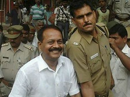 40 ಕೊಲೆಗೈದ ಗ್ಯಾಂಗ್ ಸ್ಟರ್ ಬಜರಂಗಿ ಹಿಂದಿನ ಕಥೆ!