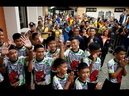 ಥಾಯ್ಲೆಂಡ್: ಗುಹೆಯಲ್ಲಿ ಅನುಭವಿಸಿದ ಸಂಕಷ್ಟಗಳನ್ನು ಬಿಚ್ಚಿಟ್ಟ ಬಾಲಕರು