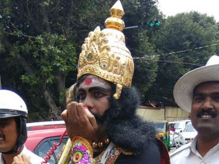 ಬೈಕ್‌ ಸವಾರರ ಹಿಂದೆ ಬಿದ್ದಿರುವ ಯಮನ ಯಮ ಯಾತನೆಯೇನು?