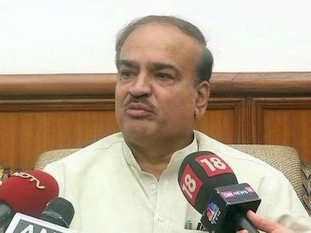 ಕಾಂಗ್ರೆಸ್ ವಿರುದ್ಧ ಮುಸ್ಲಿಂ ಮಹಿಳೆಯರು ಹೋರಾಡಿ: ಅನಂತ್ ಕುಮಾರ್