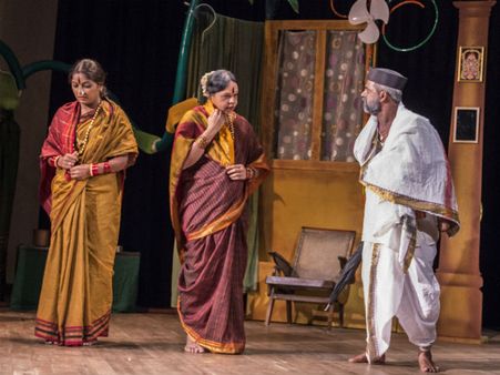 ಮೈಸೂರಿನಲ್ಲಿ ಶ್ರೀನಿವಾಸ ವೈದ್ಯರ ಪಾರ್ಶ್ವ ಸಂಗೀತ ನಾಟಕ ಪ್ರದರ್ಶನ