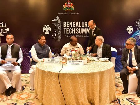 ಬೆಂಗಳೂರಿನ ಆಚೆಗೂ ಐಟಿ-ಬಿಟಿ ಕೈಗಾರಿಕೆ ಸ್ಥಾಪನೆಗೆ ಸಿಎಂ ಮನವಿ