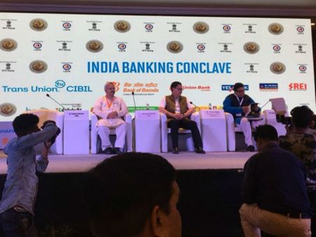 ಅಭಿವೃದ್ಧಿ ಪಥದಲ್ಲಿ ಸಾಗಬೇಕಿದ್ದರೆ ಬ್ಯಾಂಕ್ ವಿಲೀನವಾಗಲೇಬೇಕು