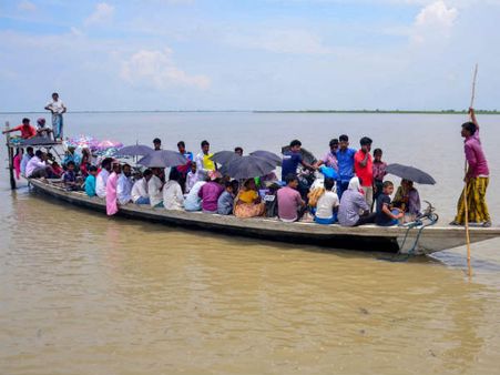 ಅಕ್ರಮ ವಲಸಿಗರಿಗೆ ಕಾಂಗ್ರೆಸ್ ರಕ್ಷಣೆ?: ವಿಕಿಲೀಕ್ಸ್ ಮಾಹಿತಿ ಬಹಿರಂಗ
