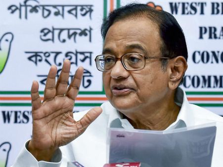 ಐಎನ್ಎಕ್ಸ್ ಮೀಡಿಯಾ ಲಂಚ ಹಗರಣ : ಇಡಿ ಮುಂದೆ ಪಿ ಚಿದಂಬರಂ ಹಾಜರು