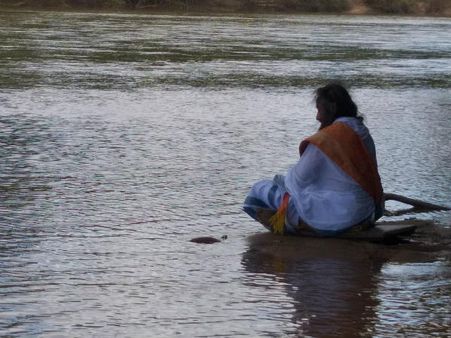ವೇದಾಧ್ಯಯನ ಮಾಡಿದ ತೀರ್ಥಮುತ್ತೂರು ಮಠಕ್ಕೆ ಶ್ರೀಶ್ರೀ ರವಿಶಂಕರ್ ಭೇಟಿ