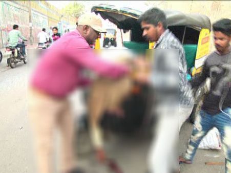 ಕರ್ತವ್ಯಪ್ರಜ್ಞೆ ಜೊತೆಗೆ ಆಟೋ ಚಾಲಕನ ಪ್ರಾಣವನ್ನೂ ಉಳಿಸಿದ ಕ್ಯಾಮೆರಾಮನ್