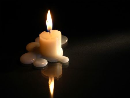 ಆತ್ಮಹತ್ಯೆ ತಡೆ ದಿನ: ಮನೆಯ ಕಿಟಕಿ ಬಳಿಯೊಂದು ಮೊಂಬತ್ತಿ ಹಚ್ಚಿ!