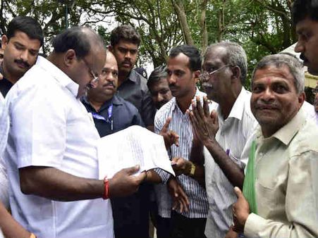 ಸಿಎಂ ಜನತಾದರ್ಶನಕ್ಕೆ ಜನಸಾಗರ: ನೊಂದ ಮನಸ್ಸುಗಳಿಗೆ ಆಸರೆಯಾದ ಎಚ್ಡಿಕೆ