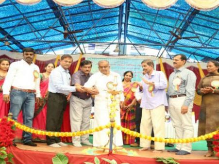 ಪ್ರಾಮಾಣಿಕ ಹುಡುಗನನ್ನು ಲವ್ ಮಾಡಿ: ಯುವತಿಯರಿಗೆ ಜಿಟಿಡಿ ಸಲಹೆ