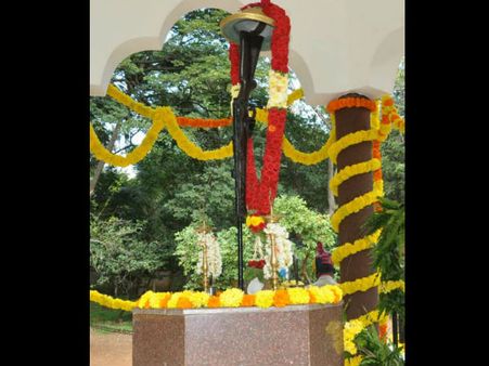 ರಾಷ್ಟ್ರೀಯ ಅರಣ್ಯ ಹುತಾತ್ಮರ ದಿನಾಚರಣೆ: ಕಾಡುವ ಆ ಎರಡು ಘಟನೆಗಳು