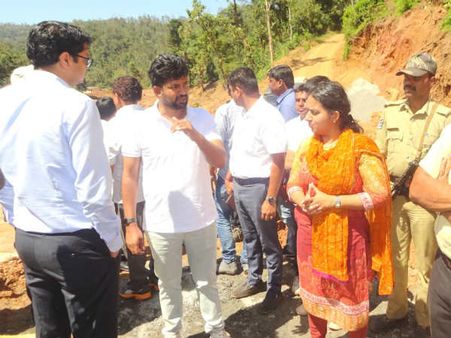 ವಿಡಿಯೋ: ನಡುರಸ್ತೆಯಲ್ಲಿ ಪ್ರತಾಪ್ ಸಿಂಹಗೆ ಸ್ವಪಕ್ಷದವರಿಂದಲೇ ಮಂಗಳಾರತಿ