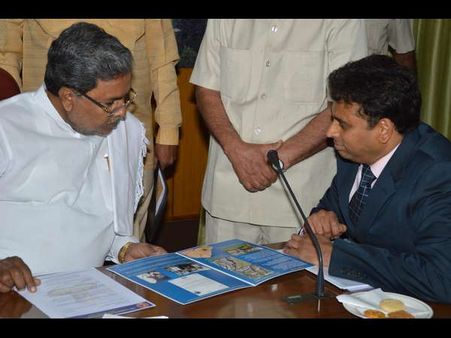 ಬಸವಣ್ಣನ ಮುಂದೆ ಭಾವುಕರಾದ ಸಿದ್ದು ಈ ಪ್ರಶ್ನೆಗಳಿಗೆ ಉತ್ತರಿಸುವರೆ?