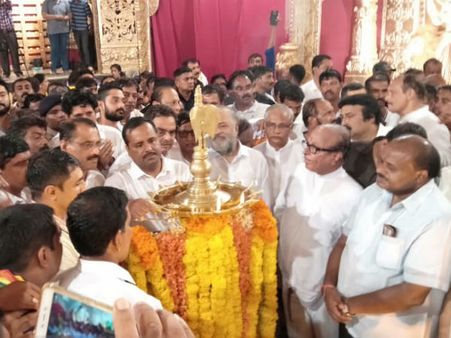 ಮಂಗಳೂರು ದಸರಾ: ಕುಮಾರಸ್ವಾಮಿ, ದೇವೇಗೌಡರನ್ನು ಕೊಂಡಾಡಿದ ಜನಾರ್ಧನ ಪೂಜಾರಿ