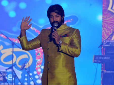 ಯುವ ದಸರಾದಲ್ಲಿ ಯಶ್ ಪಂಚಿಂಗ್ ಡೈಲಾಗ್'ಗೆ ಪಡ್ಡೆಗಳು ಫುಲ್ ಫಿದಾ