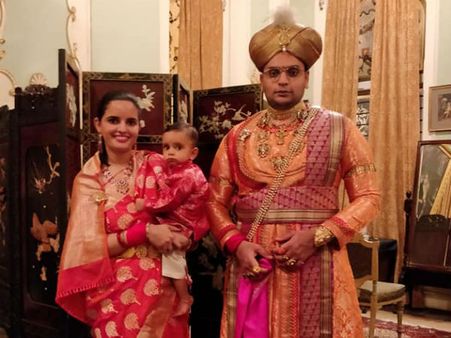 ಅರಮನೆಯಲ್ಲಿ ಆಯುಧ ಪೂಜೆ ನೆರವೇರಿಸಿದ ಯದುವೀರ್ ಒಡೆಯರ್