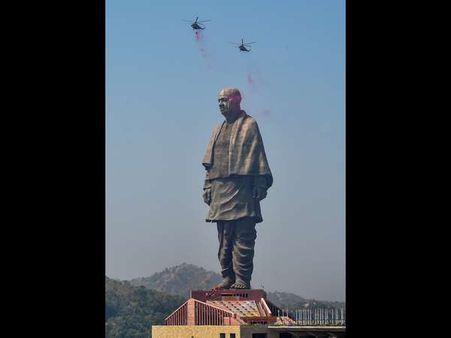 ನಾಯಿಗಳ ಮದುವೆಗೆ 20 ಲಕ್ಷ ಖರ್ಚು ಮಾಡಿದ್ದ ನವಾಬ ಹಾಗೂ ಸರ್ದಾರ್ ಸಾಹಸ