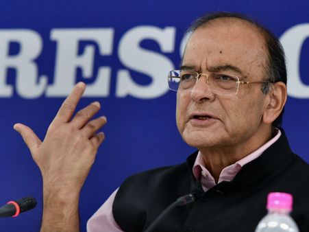 ಪೆಟ್ರೋಲ್, ಡೀಸೆಲ್ ಬೆಲೆ ಇಳಿಸಿದ ಜೇಟ್ಲಿ ಸುದ್ದಿಗೋಷ್ಠಿಯ ಪೂರ್ಣ ವಿವರ