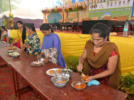 ಮೈಸೂರಲ್ಲಿ ಮಹಿಳೆಯರಿಗೆ ಇಡ್ಲಿ ತಿನ್ನುವ ಸ್ಪರ್ಧೆ: ಗೆದ್ದೋರು ತಿಂದದ್ದೆಷ್ಟು?