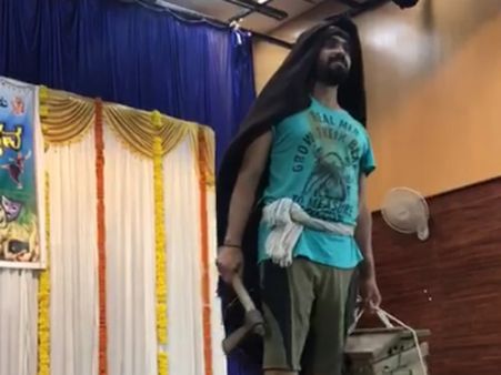 ಬಾಯ್ತುಂಬ ಕವಳ, ತಲೆ ಮೇಲೆ ಕೊಪ್ಪೆ!ನಕ್ಕು ನಲಿಸುವ ಹವ್ಯಕ ಫ್ಯಾಷನ್ ಶೋ!