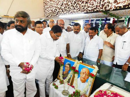 ರಾಹು-ಕೇತು ಎಂದಿದ್ದ ಈಶ್ವರಪ್ಪಗೆ ತಲೆ ಸರಿ ಇಲ್ಲ ಎಂದ ಪರಮೇಶ್ವರ