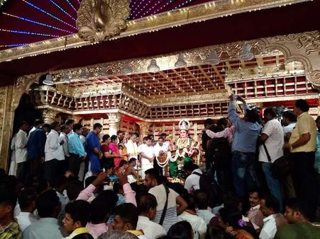 ಮಂಗಳೂರು ದಸರಾ ಉತ್ಸವಕ್ಕೆ ಅದ್ಧೂರಿ ಚಾಲನೆ