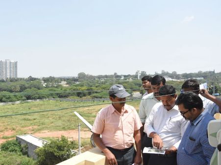 ಯುನೈಟೆಡ್ ಬೆಂಗಳೂರು ದೂರು:ಭೂದಾಖಲೆ ಇಲಾಖೆಯಿಂದ ಮಲ್ಲಸಂದ್ರ ಕೆರೆ ಪರಿಶೀಲನೆ