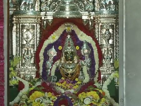 ಮಲ್ಲೇನಹಳ್ಳಿ ಬಿಂಡಿಗ ದೇವಿರಮ್ಮನ ಪವಾಡ ನೋಡಲು ಸಾಗರೋಪಾದಿ ಬಂದ ಜನ