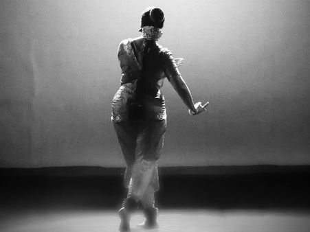 ಬೆಂಕಿಯಿಂದ ಜನಿಸಿದವಳು, ಬೆಂಕಿಯಲ್ಲಿಯೇ ಬೆಂದವಳು ನಾನು!