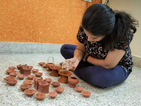 ದೀಪದ ಕೆಳಗೆ ಯಾವತ್ತಿದ್ದರೂ ಕತ್ತಲೆ! ದೀಪಾವಳಿ ಶುಭಾಶಯಗಳು!