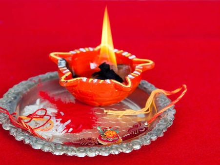 ಸುಜ್ಞಾನದ ಪ್ರತೀಕ ಬೆಳಕಿನ ಹಬ್ಬ ದೀಪಾವಳಿ ಆಚರಣೆಯ ಮಹತ್ವ