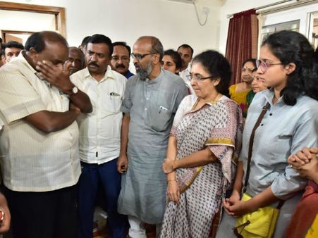 ಅನಂತ್ ಕುಮಾರ್ ಅಂತ್ಯ ಸಂಸ್ಕಾರ ಯಾರು ನೆರವೇರಿಸಲಿದ್ದಾರೆ?