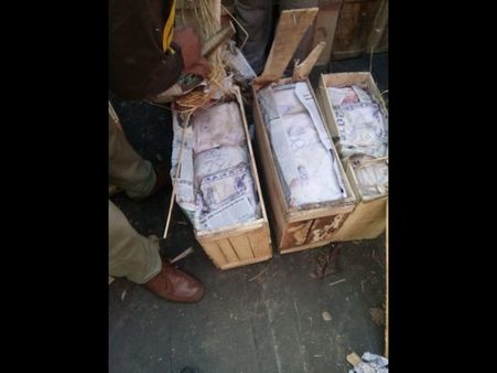 ಸೇಬು ಪೆಟ್ಟಿಗೆಯಲ್ಲಿ ಸಾಗಿಸುತ್ತಿದ್ದ 250 ಕೋಟಿ ಮೌಲ್ಯದ ಹೆರಾಯಿನ್ ವಶಕ್ಕೆ