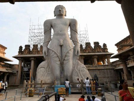 ಶ್ರವಣಬೆಳಗೊಳ : ಡಿಸೆಂಬರ್‌ನಲ್ಲಿ ಬಾಹುಬಲಿ ಮೂರ್ತಿ ಸ್ವಚ್ಛತಾ ಕಾರ್ಯ