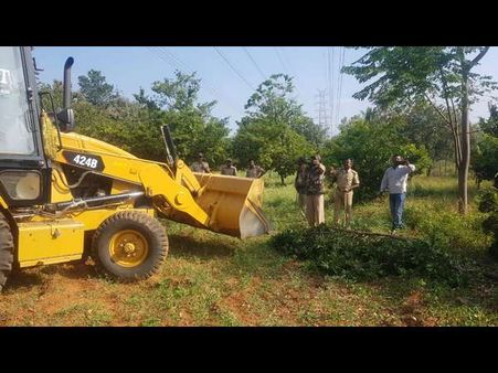 ಕಾರ್ಪೊರೇಟರ್ ಪತಿಯಿಂದ ಅಕ್ರಮ ಒತ್ತುವರಿ: ತೆರವುಗೊಳಿಸಿದ ಅಧಿಕಾರಿಗಳು