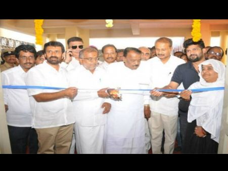 ಪರಸ್ಪರ ಕಾಲೆಳೆದುಕೊಂಡ ಪ್ರತಾಪ್ ಸಿಂಹ- ಸಚಿವ ವೆಂಕಟರಮಣಪ್ಪ