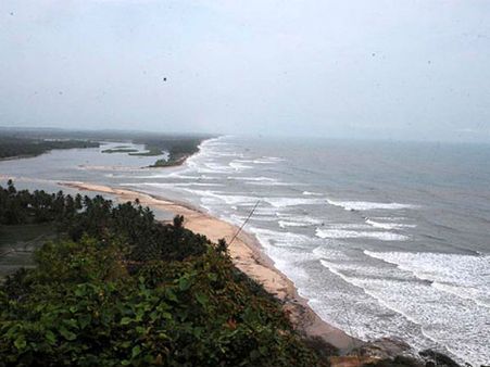 ಮಂಗಳೂರಿನಲ್ಲಿ ಸಮುದ್ರ ಪಾಲಾದ ಬೆಂಗಳೂರಿನ ಬಾಲಕಿ