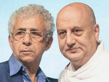 'ಇನ್ನೆಷ್ಟು ಸ್ವಾತಂತ್ರ್ಯ ಬೇಕು?' ನಾಸಿರುದ್ದೀನ್ ಗೆ ಅನುಪಮ್ ಪ್ರಶ್ನೆ