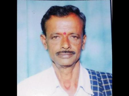 ಹೊಸಕೋಟೆಯಲ್ಲಿ ಸಾಲಬಾಧೆಗೆ ಬೆಂಕಿಹಚ್ಚಿಕೊಂಡು ರೈತ ಆತ್ಮಹತ್ಯೆ