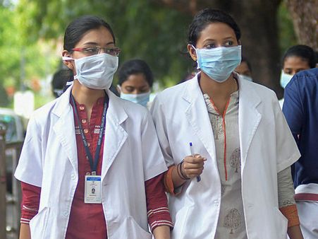 ವೈದ್ಯಕೀಯ ಶಿಕ್ಷಣ ಶುಲ್ಕವನ್ನು ಮೂರು ಪಟ್ಟು ಹೆಚ್ಚಿಸಿದ ಸರ್ಕಾರ