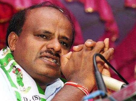 ರೈತರಿಂದ ಸಿಎಂಗೆ ಕ್ಲಾಸ್‌, ಮತ್ತೆ ಹಂಗಿನ ಮಾತಾಡಿದ ಕುಮಾರಸ್ವಾಮಿ