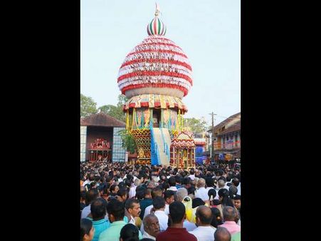 ಪುರಾಣ ಪ್ರಸಿದ್ಧ ಅನಂತೇಶ್ವರ ದೇವಾಲಯದಲ್ಲಿ ಚಂಪಾಷಷ್ಠಿ ‌ ಉತ್ಸವಕ್ಕೆ ಸಾಕ್ಷಿಯಾದ ಲಕ್ಷಾಂತರ ಜನ