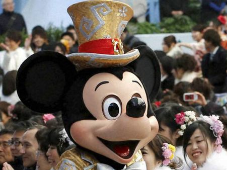 ನಕ್ಕು ನಕ್ಕು ಹಗುರಾಗೋದಕ್ಕೆ ಒಂದೇ ಭಾಷೆ, ಅದೇ ಕಾರ್ಟೂನು!