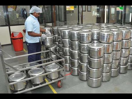 ಬಿಸಿಯೂಟದಲ್ಲಿ ಈರುಳ್ಳಿ, ಬೆಳ್ಳುಳ್ಳಿ ಬಳಕೆ ಮಾಡಲಿದೆ ಇಸ್ಕಾನ್?