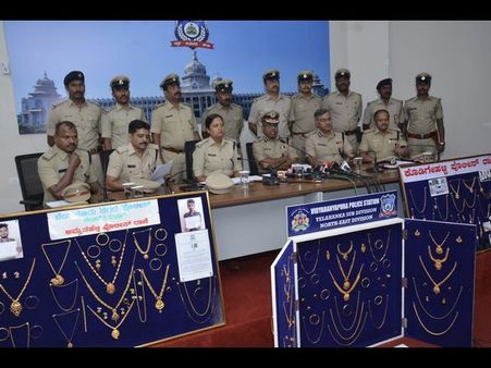 ಬೆಂಗಳೂರಲ್ಲಿ ಖಾಕಿ ಬಲೆಗೆ ಬಿದ್ರು ಖತರ್ನಾಕ್ ಕಳ್ಳರು, ಏನೇನು ಸಿಕ್ತು?