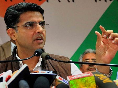 ರಾಜಸ್ಥಾನದಲ್ಲಿ ಕಾಂಗ್ರೆಸ್ ಮುನ್ನಡೆ : ಪೈಲಟ್ ಅಭಿಮಾನಿಗಳ ಸಂಭ್ರಮ